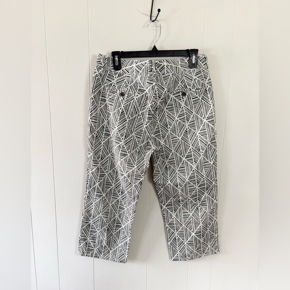 Soft Surroundings printed cotton cropped straight leg pants size 10P - Picture 4 of 5